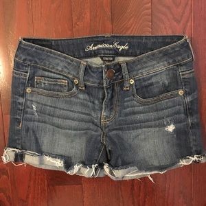 💟 Sold 💟 American Eagle Midi Jean Shorts
